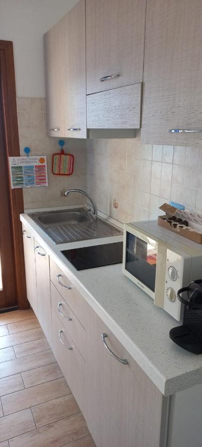 Fronte Mare Attico Indipendente Ed Esclusivo Con Terrazza Panoramica Apartment Isola Rossa Exterior foto